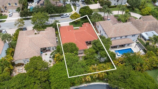 Building Photo - 7140 Pinecreek Way