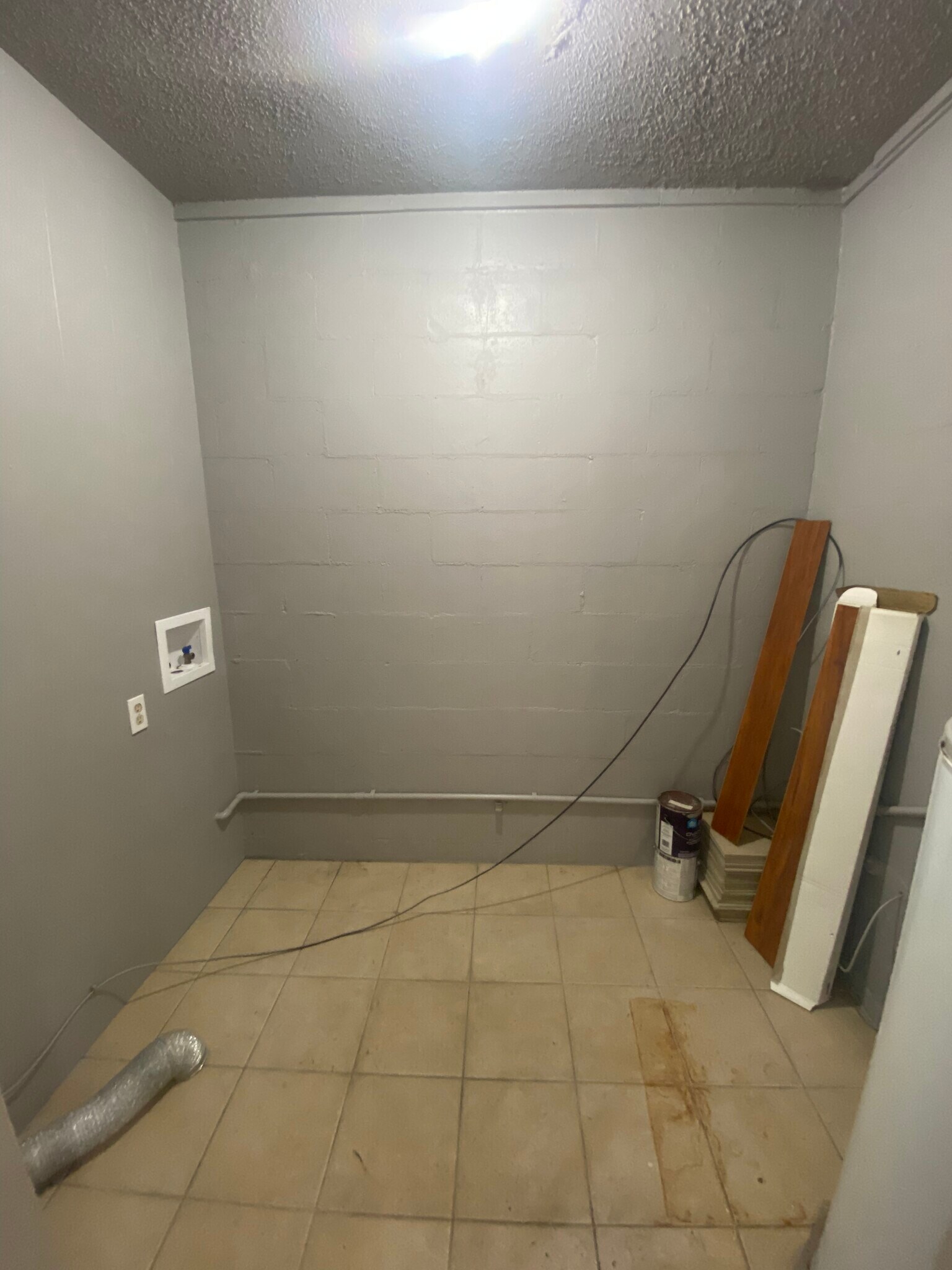 Building Photo - 10125 Lake Oak Cir