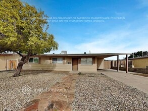 Building Photo - 2226 W Sierra St