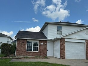 Building Photo - 1615 High Quest Cir