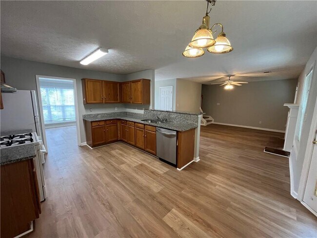 Building Photo - 3219 Roundfield Cir