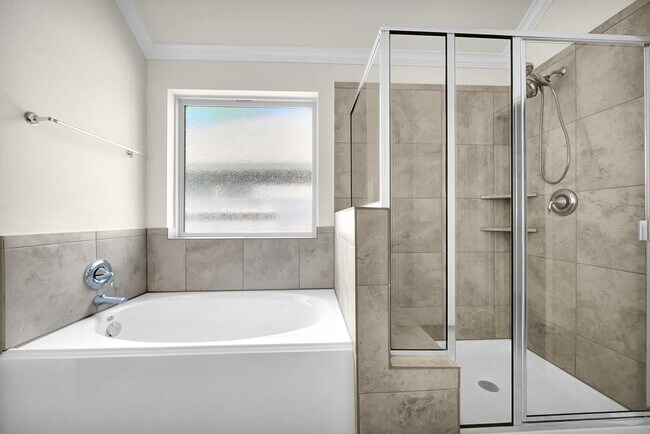 Building Photo - 18788 Laurel Hills Dr