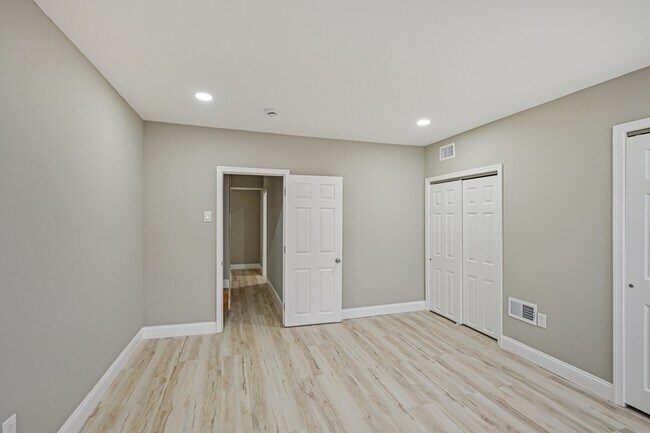 Building Photo - 2229 N Hancock St