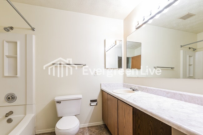 Building Photo - 6382 Nightwind Ct