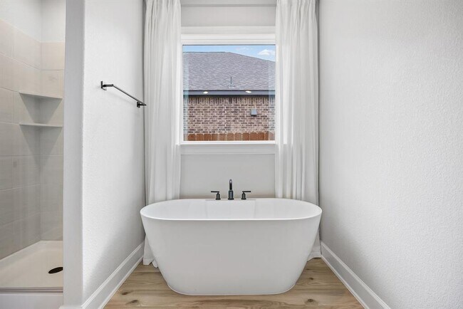 Building Photo - 114 Nandina Path