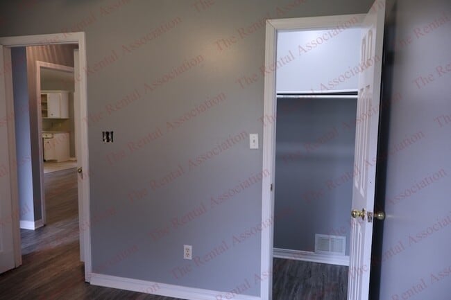 Building Photo - 2248 Loreco St