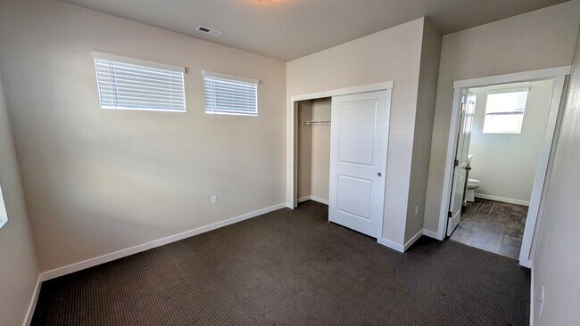 Building Photo - 13605 Frost Bitten Grv