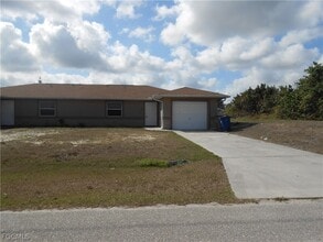 Building Photo - 202 Hightower Ave S