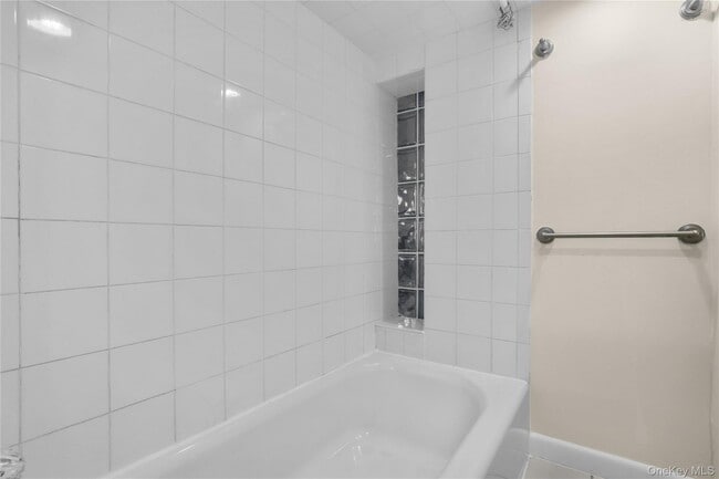 Building Photo - 63 Seaview Ave