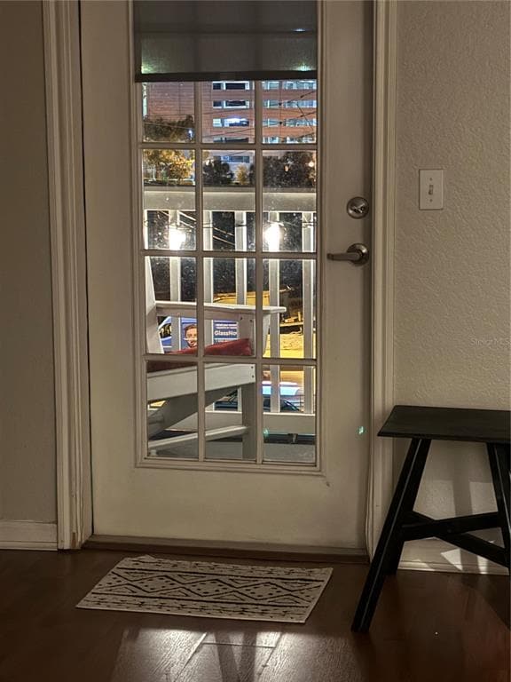 Building Photo - 860 N Orange Ave