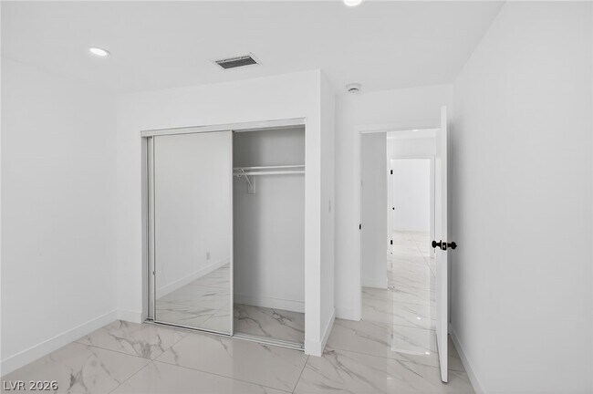 Building Photo - 4578 Churchfield Cir