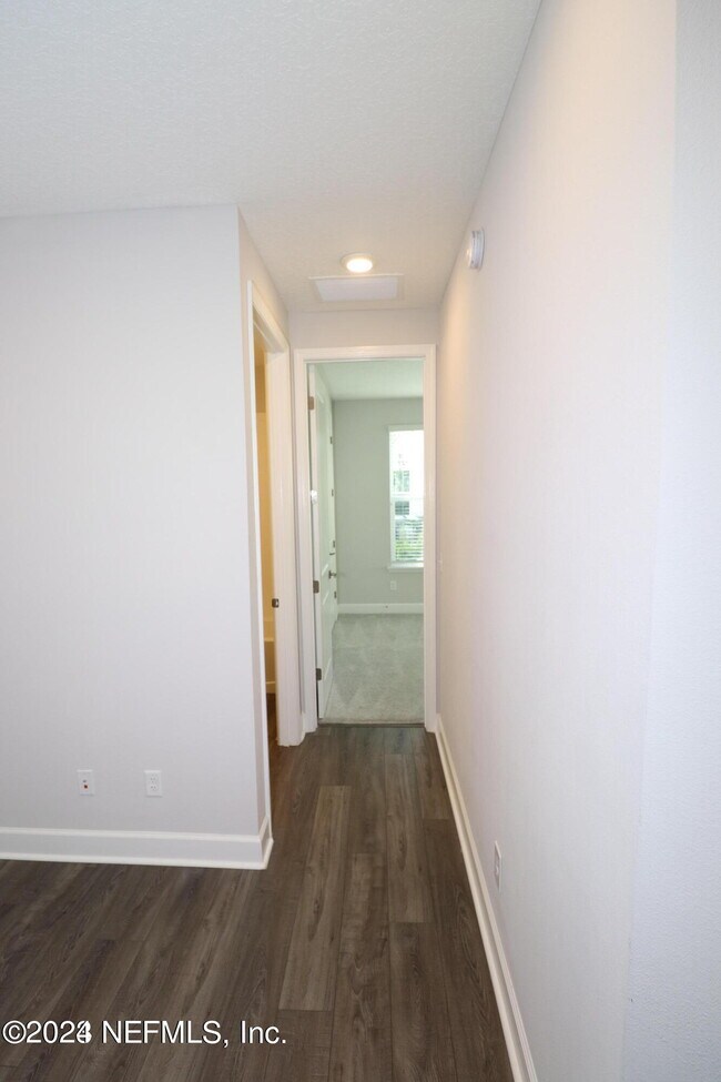 Building Photo - 11480 Gully Ct