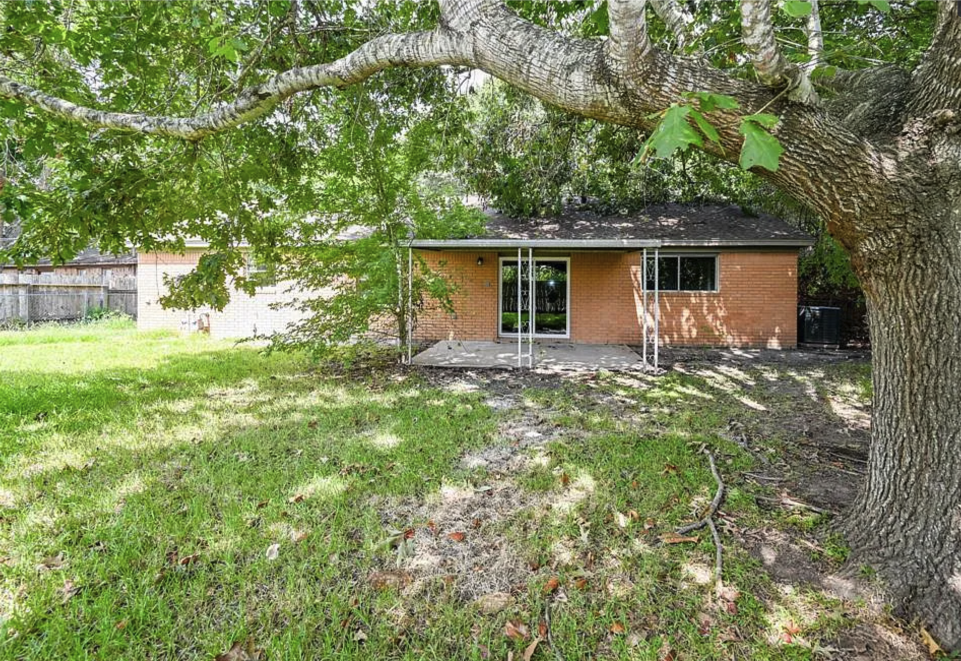 Building Photo - 1507 Bayou Dr
