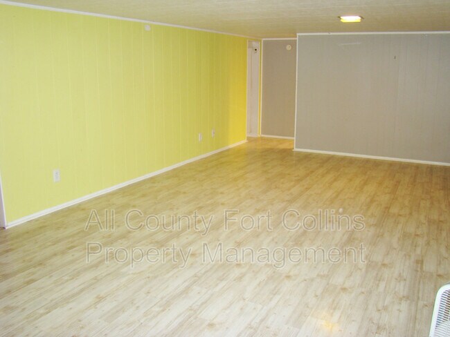 Building Photo - 1812 Broadview Pl