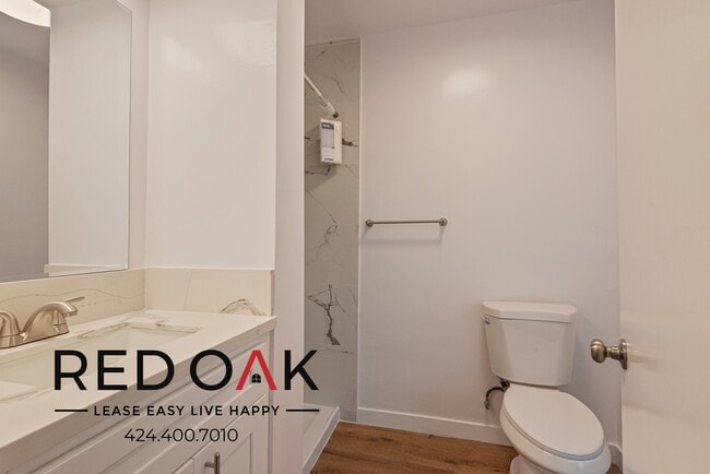 Building Photo - 511 N Kenmore Ave