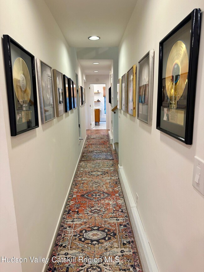 Building Photo - 26 Webster Rd