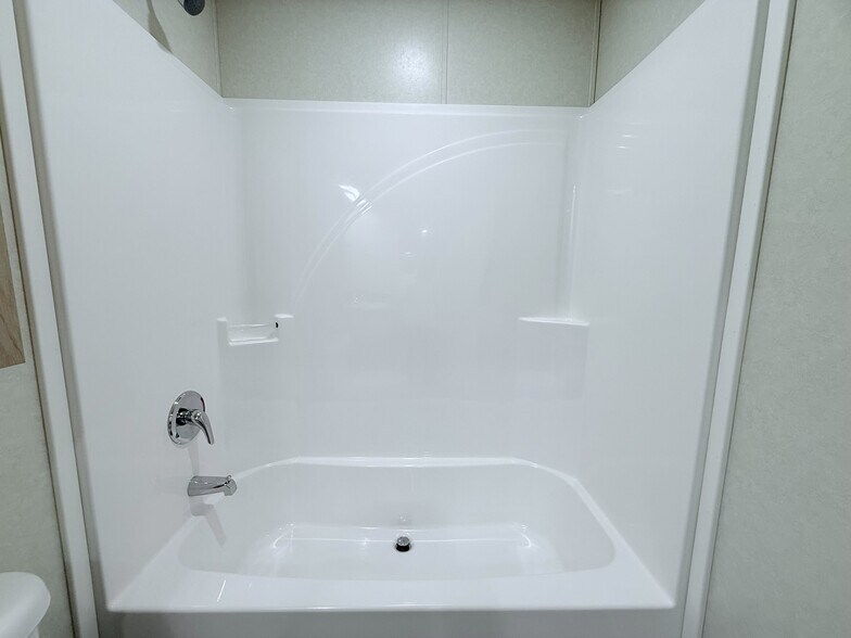 Building Photo - 29669 Danbury Ct