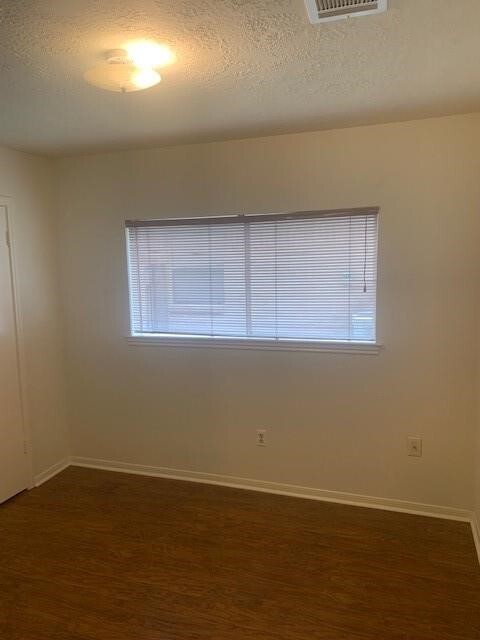 Building Photo - 1210 Strawberry Park Ln