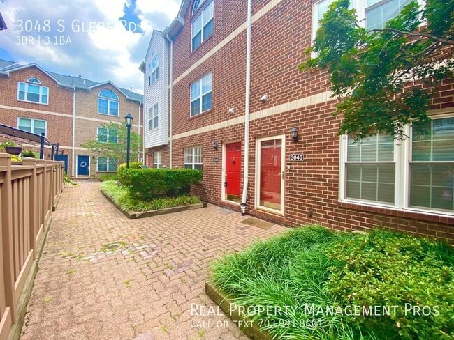 Building Photo - 3048 S Glebe Rd