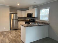 Building Photo - 130 Redwood
