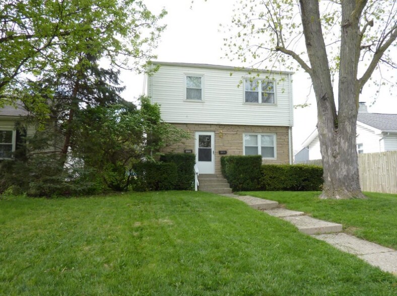 Primary Photo - 3080 Steele Ave