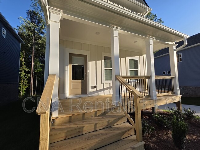 Building Photo - 1668 Eagle Dr