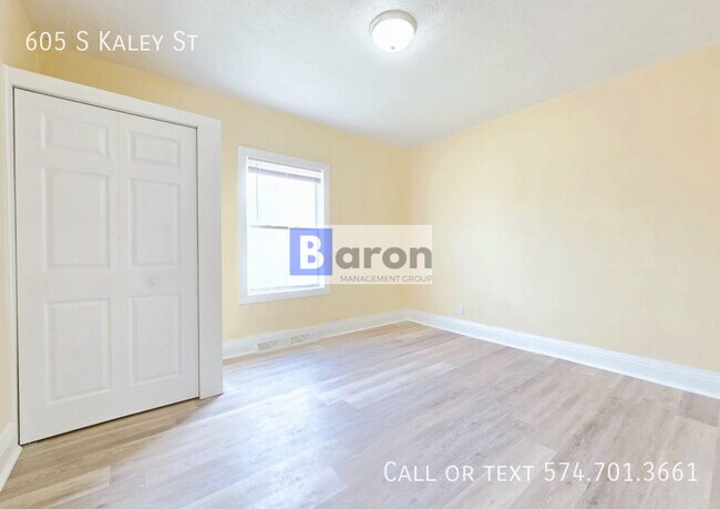 Building Photo - 605 S Kaley St