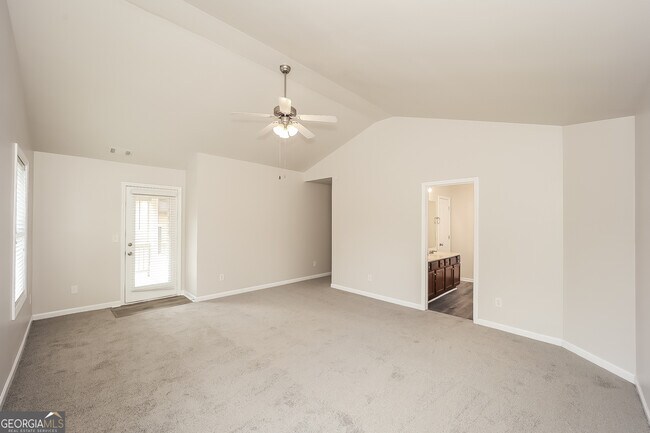 Building Photo - 7685 Battle Way