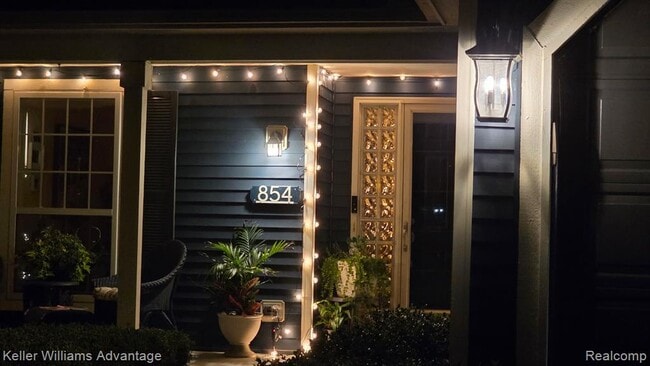 Building Photo - 854 Westbrooke Dr