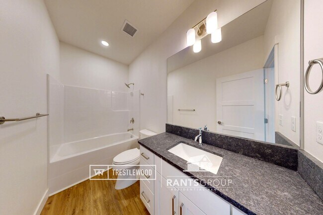 Building Photo - Brand New! Modern Home in Trestlewood – Wh...