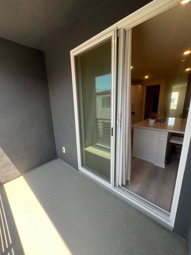 Building Photo - Modern 1-Bedroom Condo in Ontario Ranch wi...