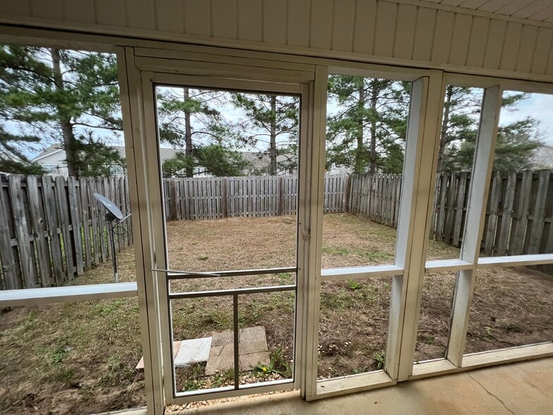 Backyard - 140 Coral Ln