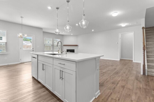 Building Photo - 1333 Maston Rd