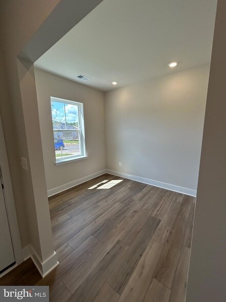 Building Photo - 469 Gravenstein Ln