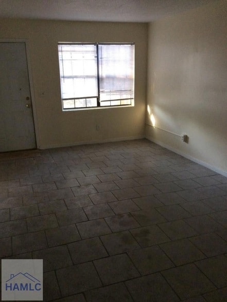 Building Photo - 814 Lesa St