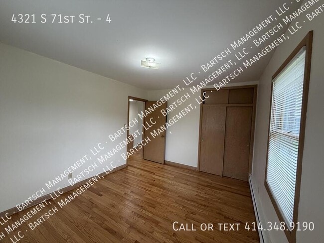 Building Photo - 4321 S 71st St