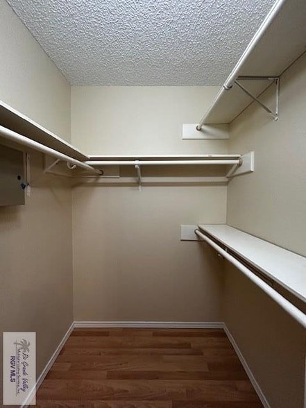 Building Photo - 944 Alta Mesa Blvd