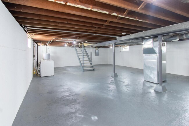 Building Photo - 7208 33rd Ave