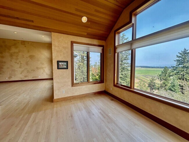 Building Photo - 11707 Kestrel Rd