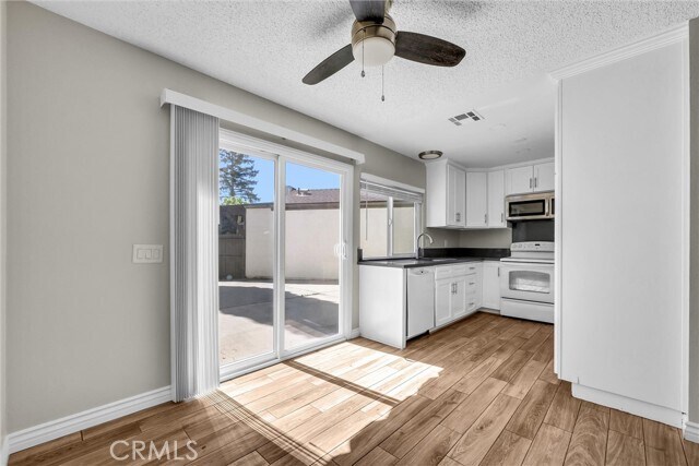 Building Photo - 36156 Senna Cir