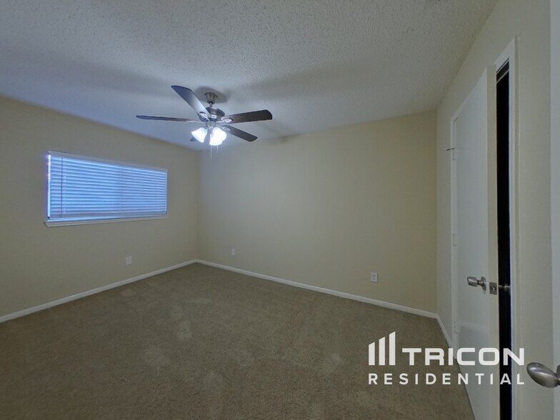 Building Photo - 609 Rifleman Trail