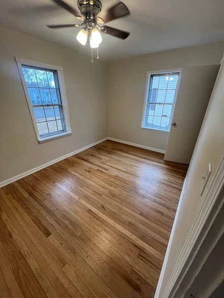 Building Photo - 1515 S Ruston Ave