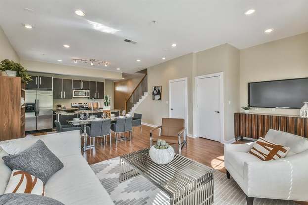 Building Photo - 806 Jackson Hill St