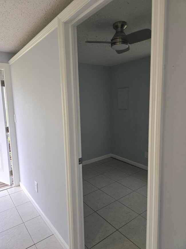 Building Photo - 513 Greynolds Cir