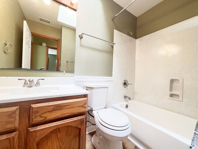 Building Photo - HOME – COTTONWOOD - VERDE VILLAGE UNITS