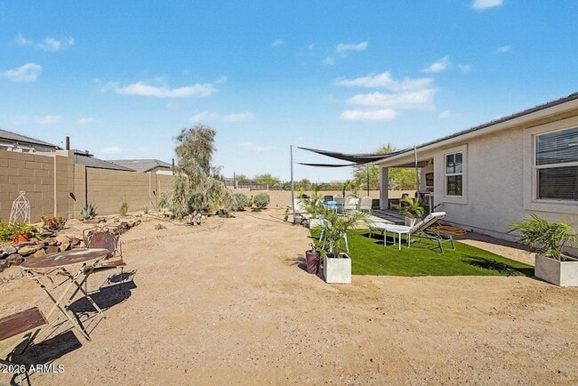 Building Photo - 24054 W Verlea Dr