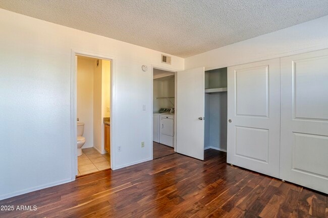 Building Photo - 11640 N 51st Ave