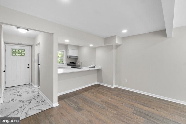Building Photo - 14419 St Germain Dr