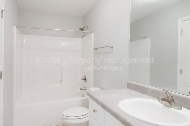 Building Photo - 1011 Coveside Trl