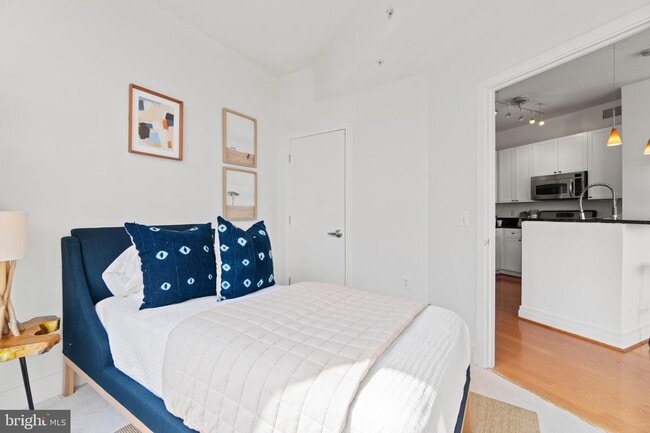 Building Photo - 2120 Vermont Ave NW